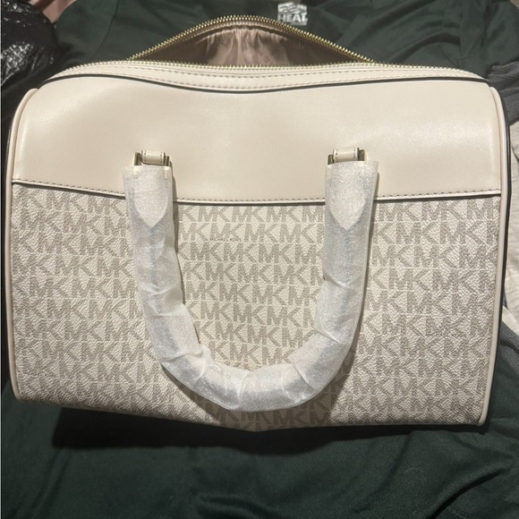 Michael Kors Handbags - Michael kors medium duffle off white